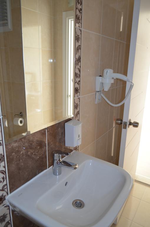 Kibyra Hotel Gölhisar Pokoj fotografie